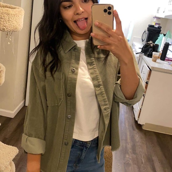 Meet Your Posher - Picture 3 of 10